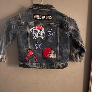 Boys blue jeans jacket sizer 2
